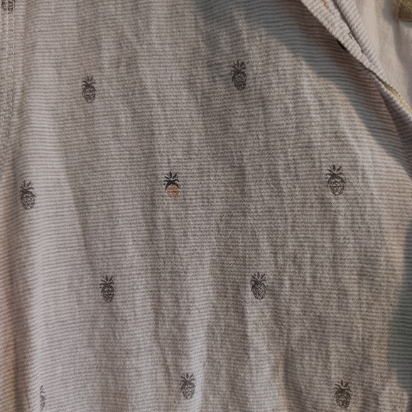 Pineapple Button-up - Picture 2 of 2